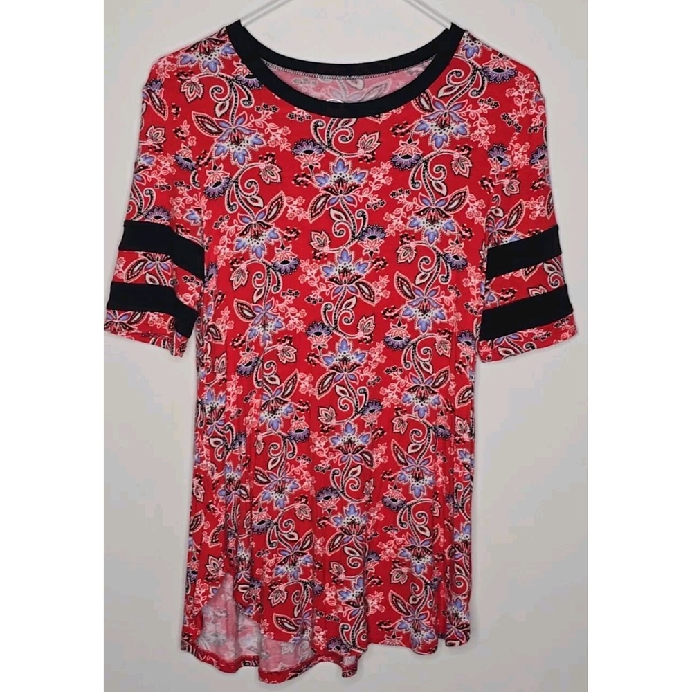 Maurices Multicolor Floral Tshirt Womens Size XS